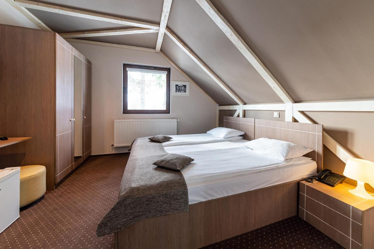 Complex Hotelier Cota O Mie Sinaia Luaran gambar